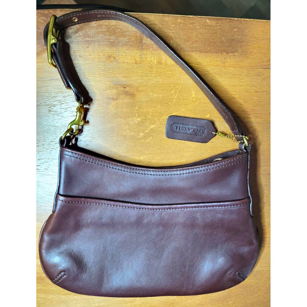Coach Brown Small Crescent Shoulder Bag Zip Top Gold Hardware Lined Pockets 9295